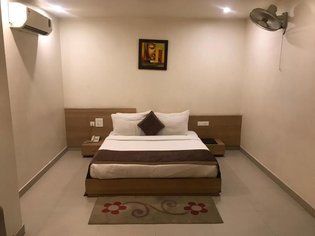 Hotel City Square Hisār Zewnętrze zdjęcie