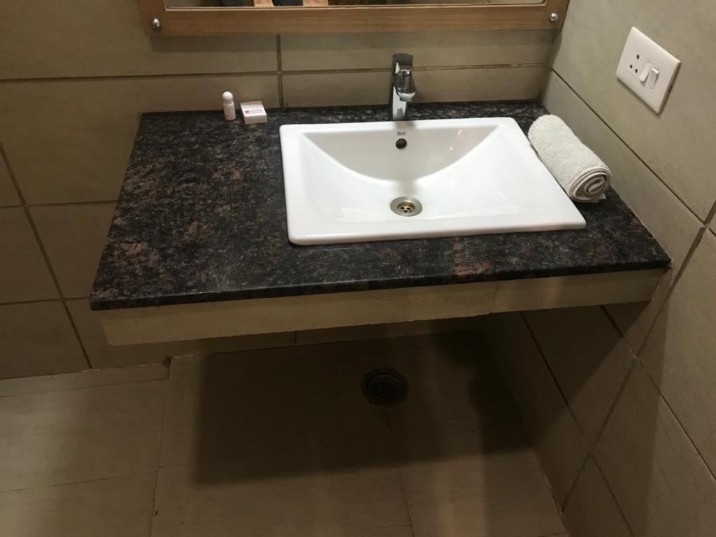 Hotel City Square Hisār Zewnętrze zdjęcie