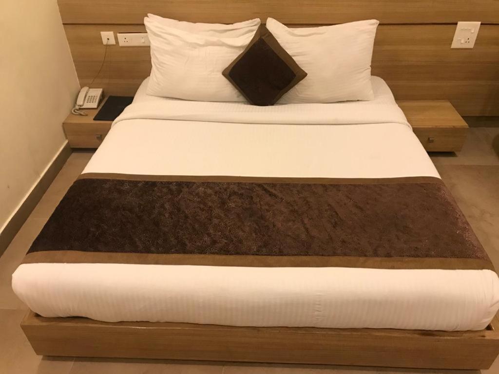 Hotel City Square Hisār Zewnętrze zdjęcie