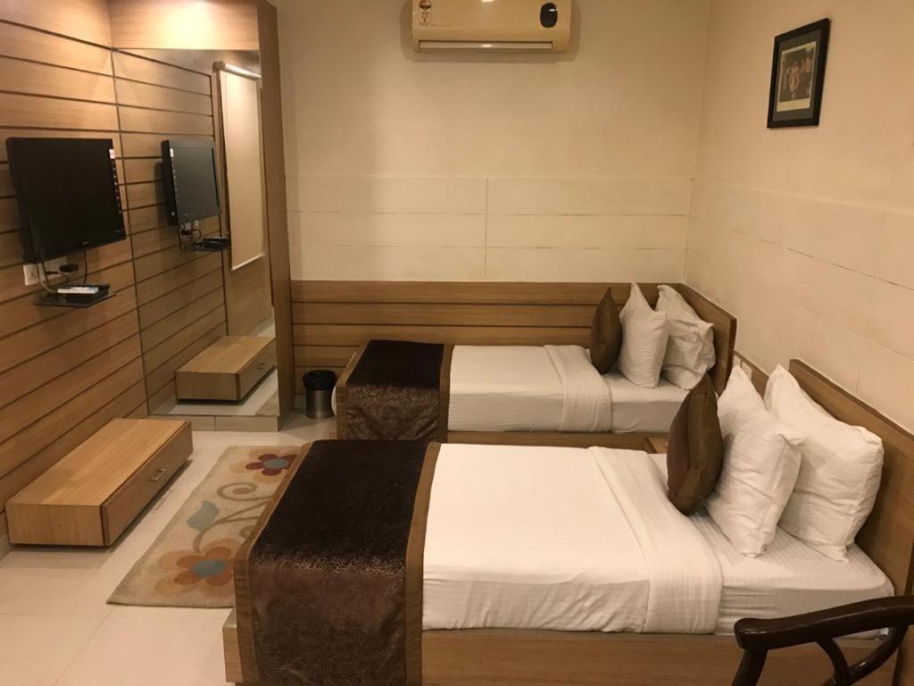 Hotel City Square Hisār Zewnętrze zdjęcie