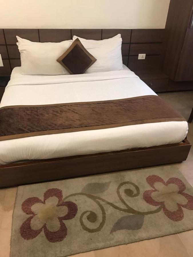 Hotel City Square Hisār Zewnętrze zdjęcie