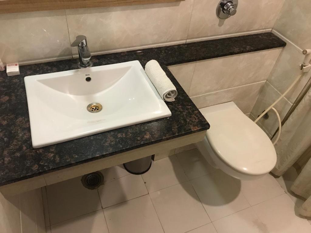 Hotel City Square Hisār Zewnętrze zdjęcie