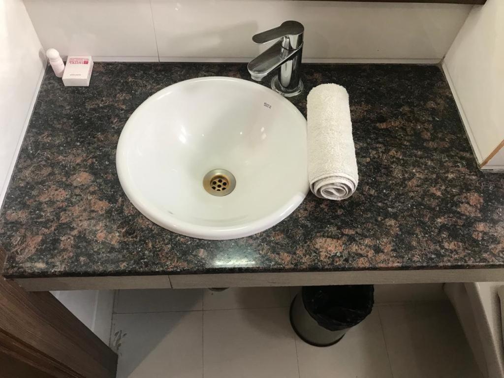 Hotel City Square Hisār Zewnętrze zdjęcie